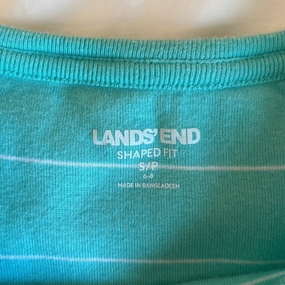 Lands’ End Woman’s Fitted Cotton Tee Shirt - Picture 3 of 7